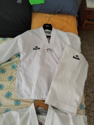 Kimono Taekwondo Daedo 140cm