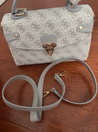 Bolso Guess Gris Monogram
