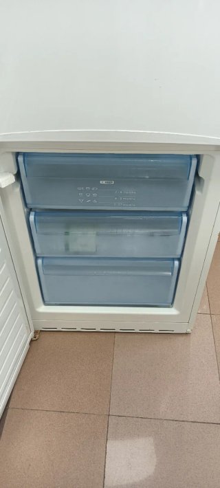 NEVERA COMBI BALAY NO FROST ENERGÍA A+