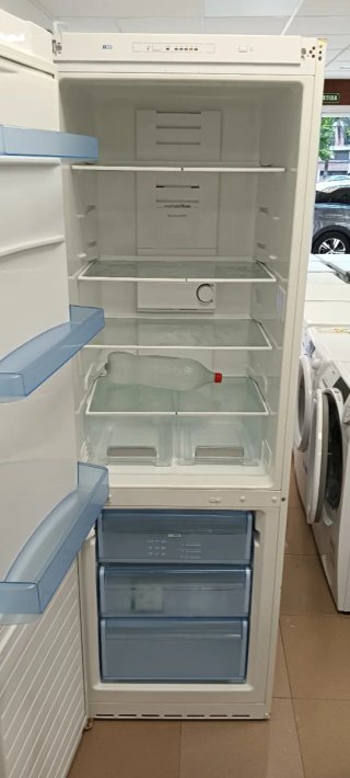 NEVERA COMBI BALAY NO FROST ENERGÍA A+