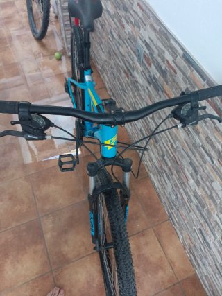 Bicicleta de Montaña GT Azul