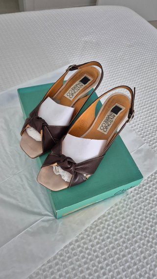 Sandalias de tacón Antonio Parriego marrones