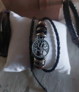 OFERTA...SIN ESTRENAR Reloj Geneva y 3 Pulseras