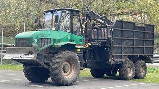 Vehículo forestal autocargador DINGO