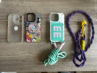 Fundas iPhone 14 Pro con accesorios