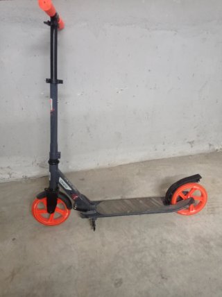 2 Patinetes infantiles