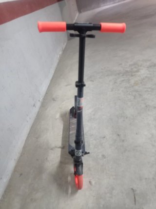 2 Patinetes infantiles