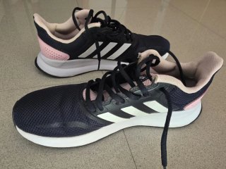 Zapatillas Adidas Negras y Rosas Talla 38.5