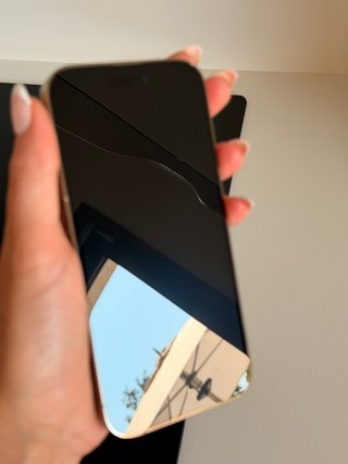 iPhone 14 Pro Dorado