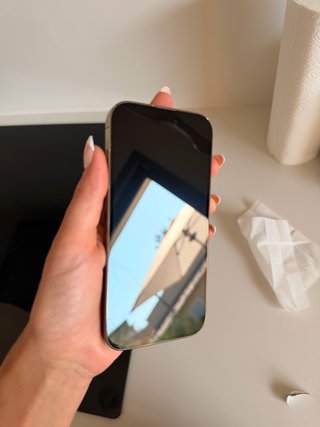 iPhone 14 Pro Dorado