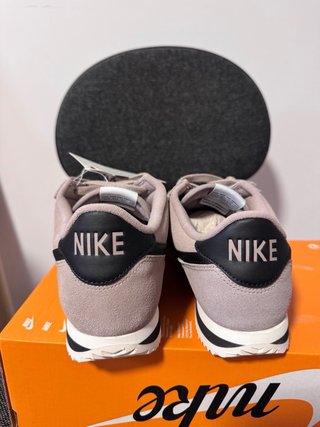 Nike Cortez Beige/Negro