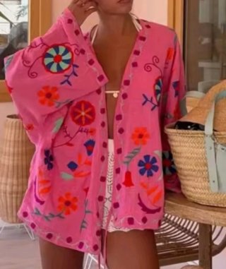 Kimono rosa bordado  sin estrenar