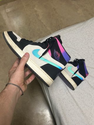 Jordan 1 High Paris Saint-Germain