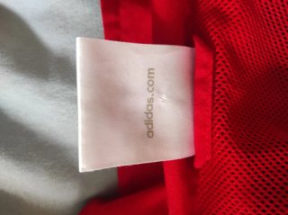 Chaqueta Adidas Negra y Roja