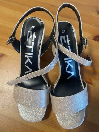 Zapato plataforma tacón n 37, color doradochocolat