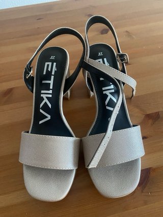 Zapato plataforma tacón n 37, color doradochocolat