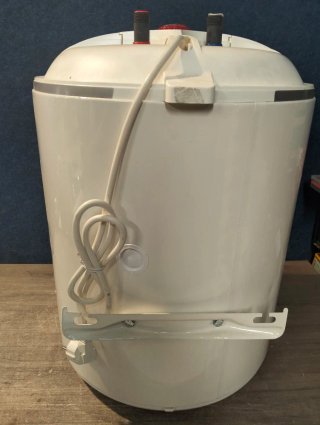 Edesa - Calentador de Agua Electrico 50l.