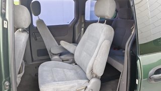 KIA Carnival 2000