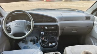 KIA Carnival 2000
