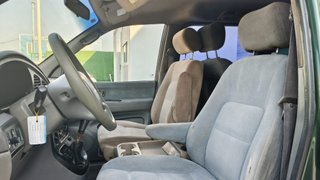 KIA Carnival 2000