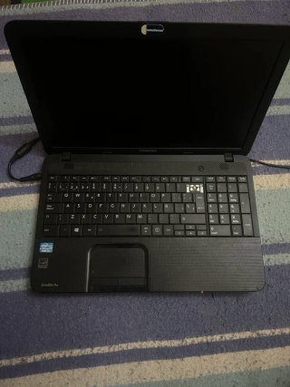 Portátil Toshiba Satellite Pro