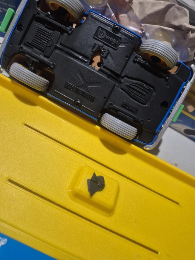 Coche de Mickey 1:24 Burago