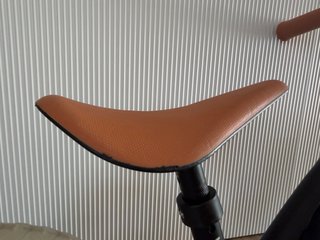 Bicicleta equilibrio Chillafish 10”como nueva