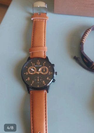 OFERTA. SIN ESTRENAR..RELOJ Y 3 PULSERAS