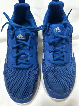 Zapatillas Adidas Azules y Blancas