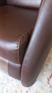 Sillón de cuero marrón DIVATTO