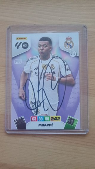 Cromo Mbappé Firmado Adrenalyn 25/26