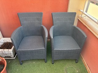 2 Poltrone da esterno in rattan grigio