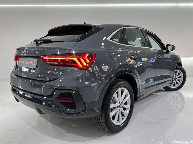 Audi Q3 2021, foto 10