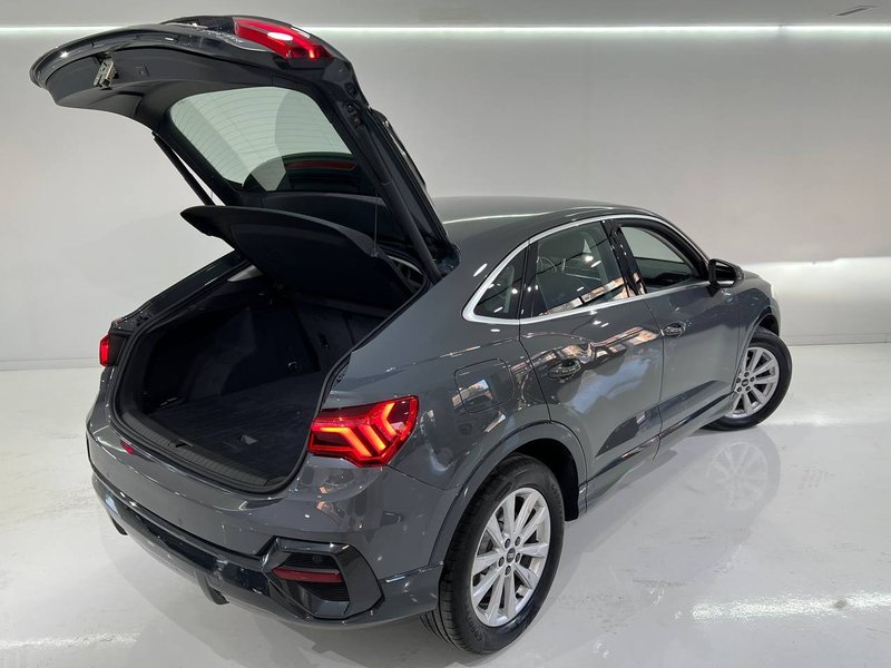 Audi Q3 2021, foto 11
