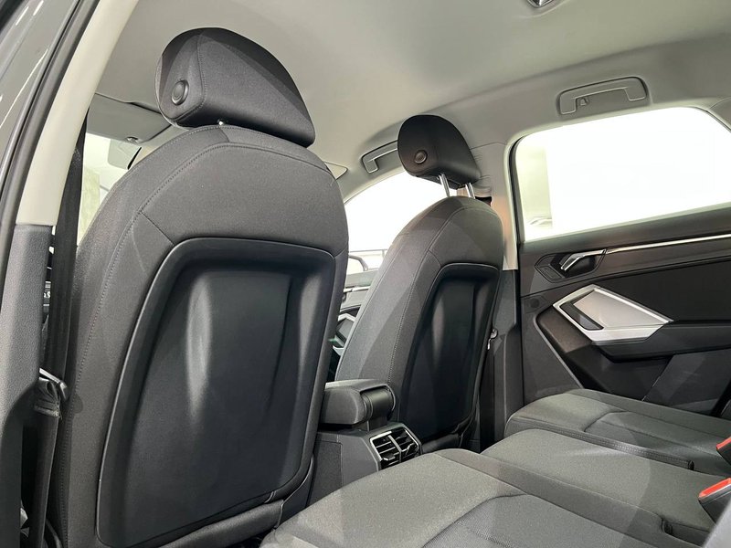 Audi Q3 2021, foto 36