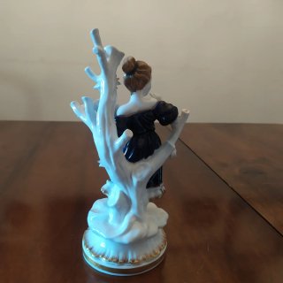Figura Hispania Porcelana Mujer Azul y Oro