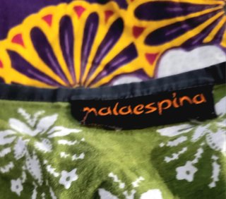 Blusa manga corta mariposa, estampado multicolor