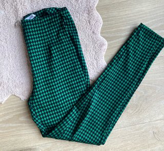 Pantalones Lylu rombos verde y negro