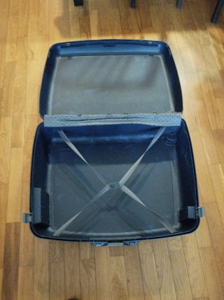 Maleta Delsey Gris Rígida con Ruedas Grande