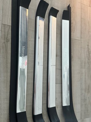 Pasos de puerta Mercedes SL R230