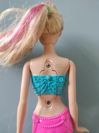 Muñeca Barbie Sirena Arcoíris