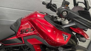 Triumph Tiger 900 GT Pro Roja