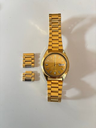 Seiko 5 Automático Dorado