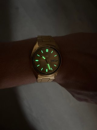 Seiko 5 Automático Dorado