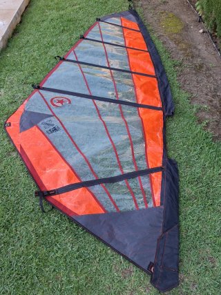 ¡¡VELAS DE WINDSURF – 80 € CADA UNA!!