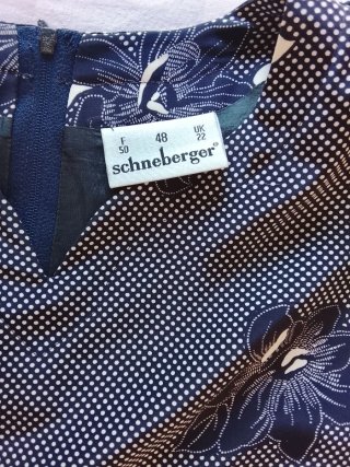Vestido Schneberger talla 48-50 (da mucha talla)