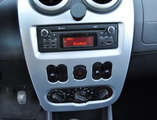 Dacia Sandero 2012