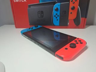 SEMINUEVO! Nintendo Switch + Accesorios