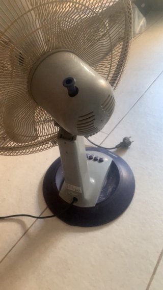 Ventilador Ufesa Azul y Gris