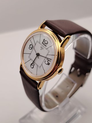 Reloj Q&Q Mecánico Vintage Dorado 32mm